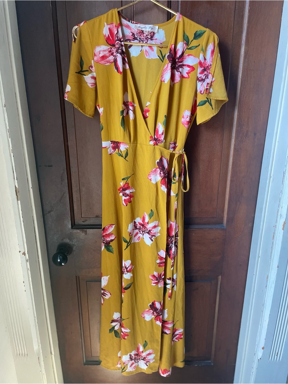 Magnolia Skye women's small short sleeve floral maxi dress